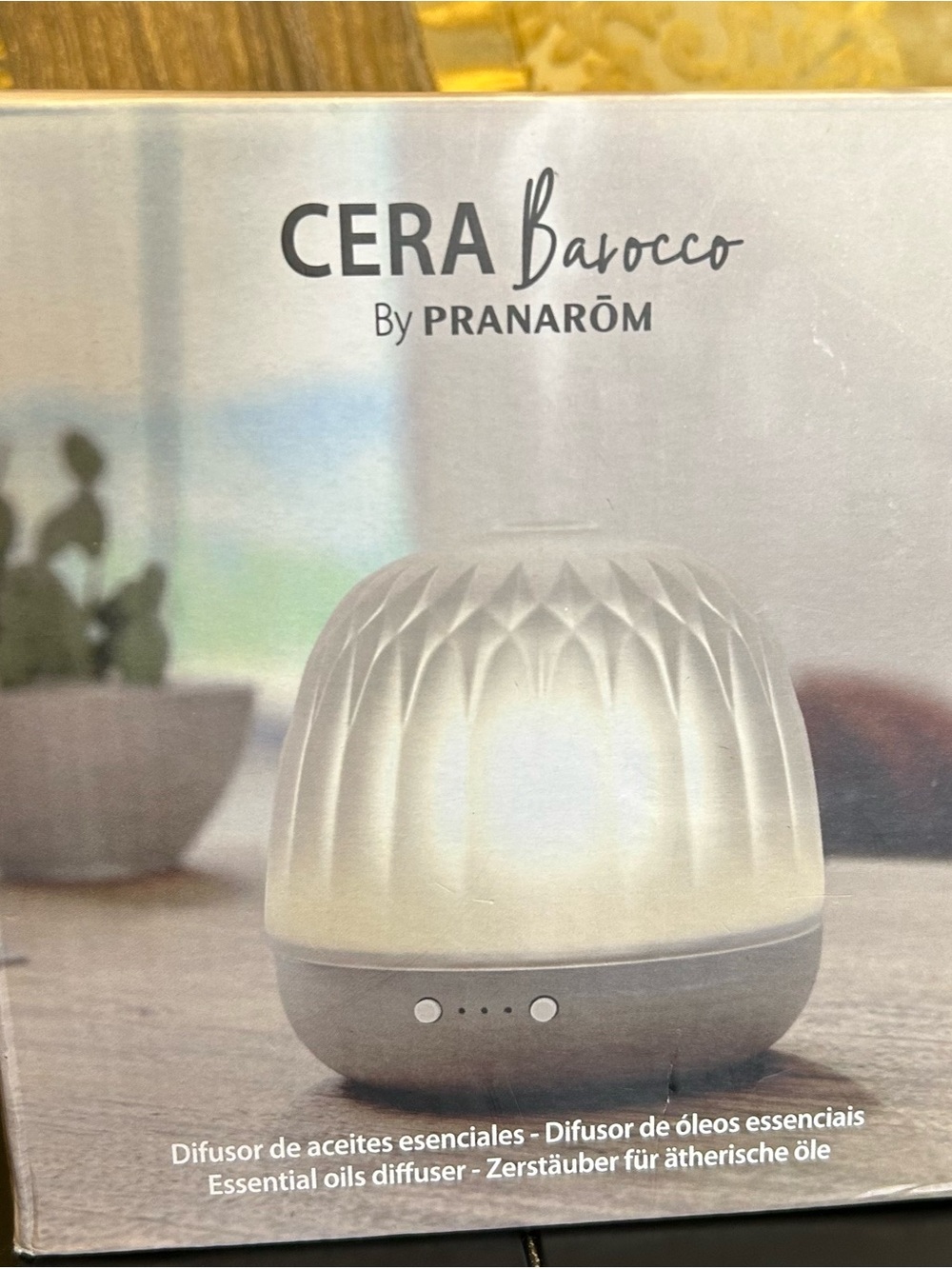NWT Prana Cera Barocco White and Silver Essential Oil Diffuser